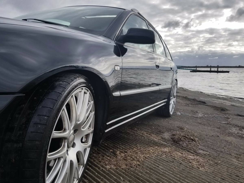 Illustration for article titled For $6,500, Might This 2001.5 Audi S4 Have You Circling Your Wagons?